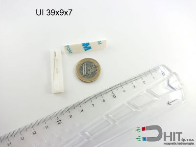 UI 39x9x7 [BA]  - magnetyczne klipsy do identyfikatorów